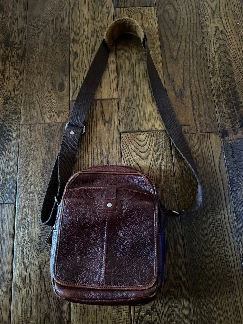 Ellington Brown Leather Messenger Crossbody Bag